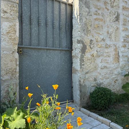 L'écurie&Le Chai - Gîtes de charme entre plage et coeur de village Dolus-d'Oléron Extérieur photo