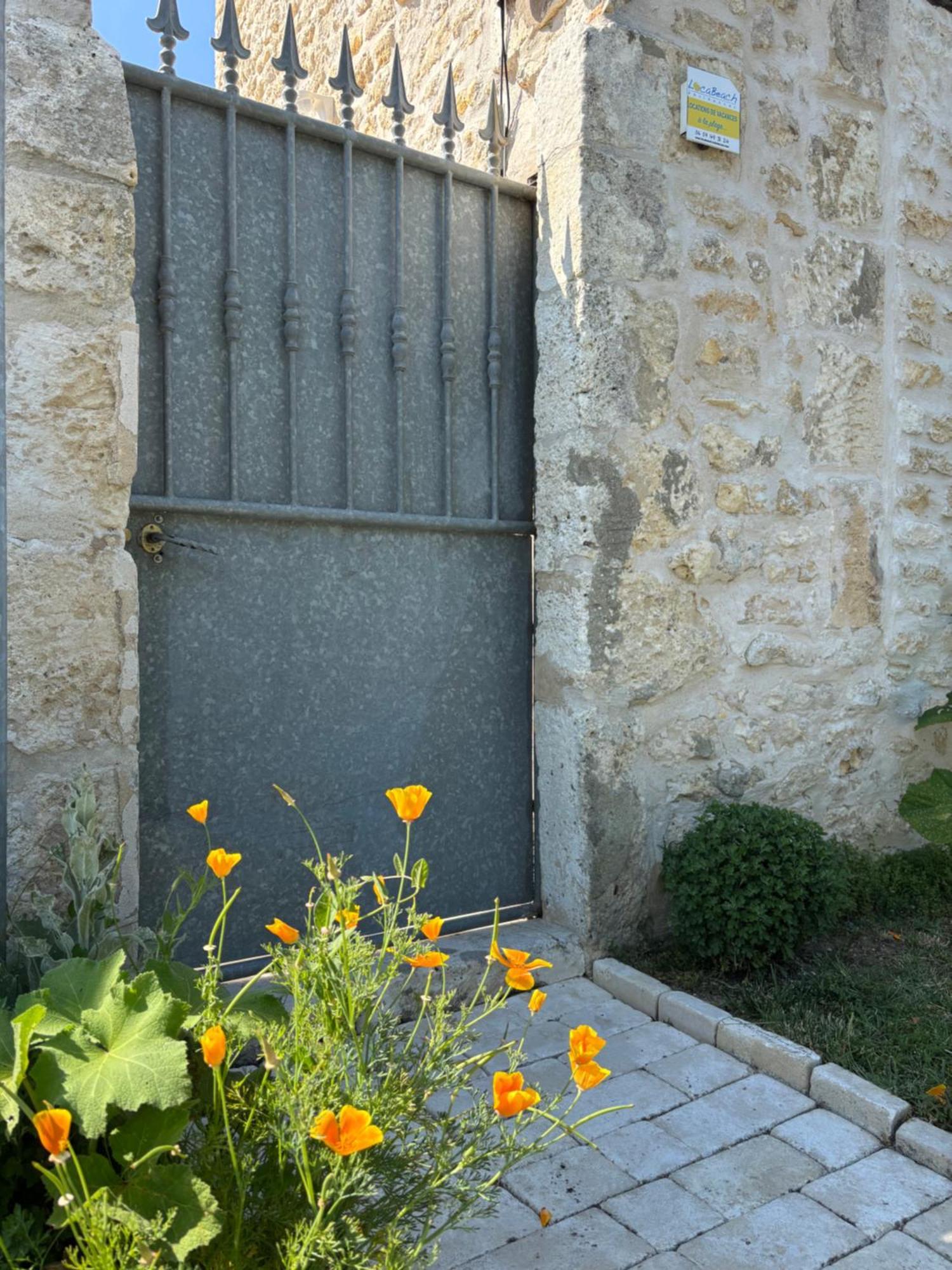 L'écurie&Le Chai - Gîtes de charme entre plage et coeur de village Dolus-d'Oléron Extérieur photo